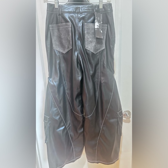 NWT frustration garden black & gray accent faux leather punk style Pants size S - Picture 3 of 6